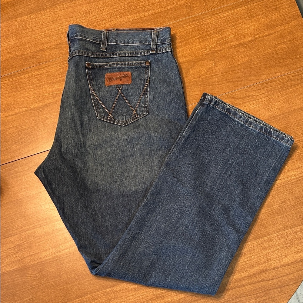 Wrangler Men's Dark Blue Relaxed Jeans
